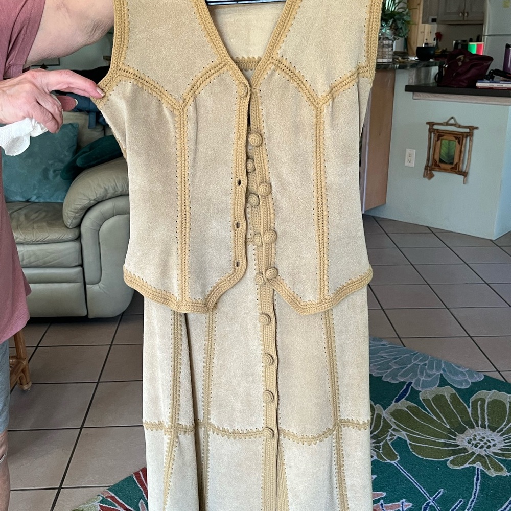VINTAGE 2 piece (Vest & Skirt) Suede & Crochet